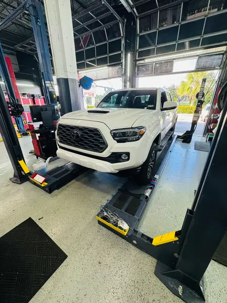 Reparación de autos asiáticos — foto del taller 5